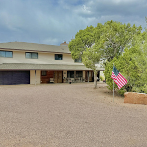 1102 S Gold Nugget
