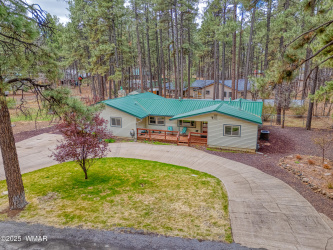 1066 Malapai Drive, Pinetop, Arizona 85935, Bedrooms, ,Bathrooms,Residential,For Sale,Malapai,255924