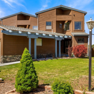 LAKE FRONT Townhome