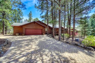 2271 E Snowflake Drive, Pinetop, Arizona 85935, Bedrooms, ,Bathrooms,Residential,For Sale,E Snowflake Drive,255979