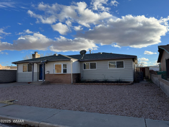 1219 Erie Street, Holbrook, Arizona 86025, ,Rentals,For Sale,Erie,256014