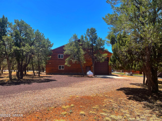 2273 Lindbergh Road, Overgaard, Arizona 85933, Bedrooms, ,Bathrooms,Residential,For Sale,Lindbergh,256026