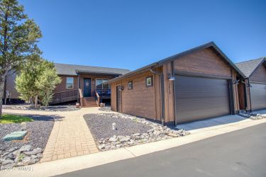 2050 Bison Pass Court, Show Low, Arizona 85901, Bedrooms, ,Bathrooms,Residential,For Sale,Bison Pass,256023