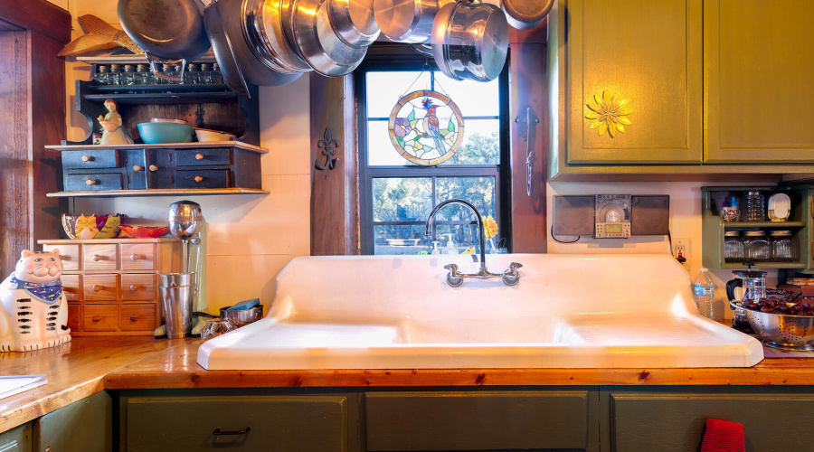 Vintage Farmhouse sink
