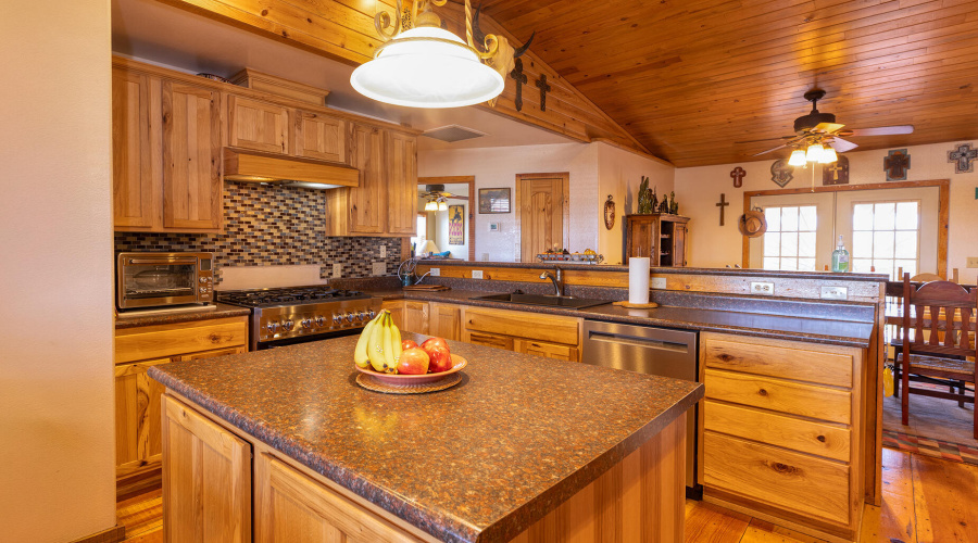 photo(19) 18 CR N3207 Vernon AZ 051425