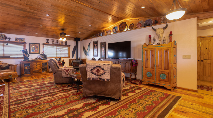 photo(12) 18 CR N3207 Vernon AZ 051425