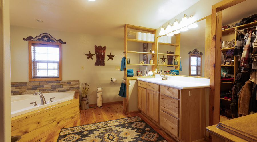 photo(23) 18 CR N3207 Vernon AZ 051425