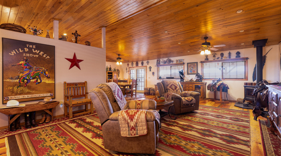 photo(11) 18 CR N3207 Vernon AZ 051425