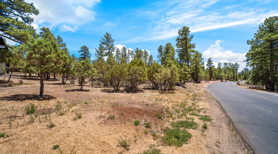 4490 W. Hawthorn Road