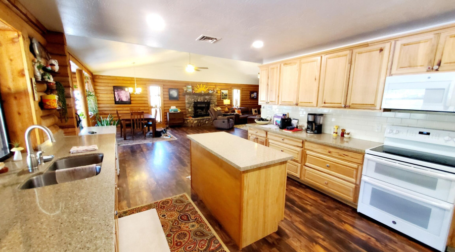 4-20250521_142708_resized