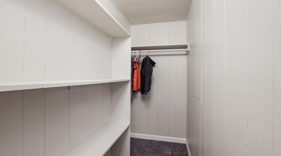 Master Walk In Closet #1