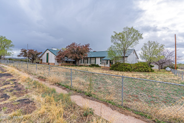 2116 Marble Road, Clay Springs, Arizona 85923, Bedrooms, ,Bathrooms,Residential,For Sale,Marble,256152