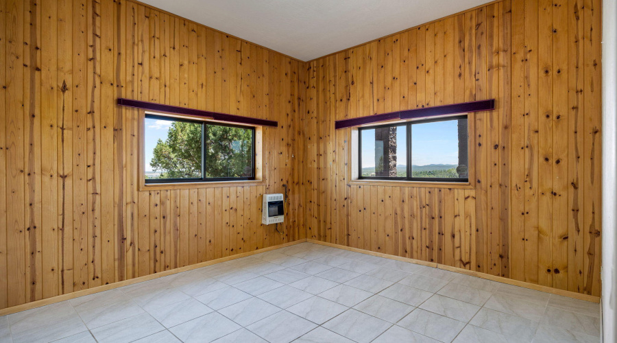 1st Bedroom downstairs