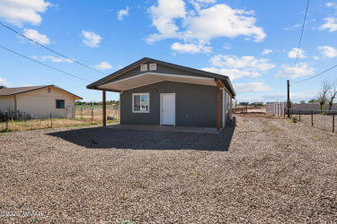 202 700 St W, Taylor, Arizona 85939, Bedrooms, ,Bathrooms,Residential,For Sale,700 St W,256143