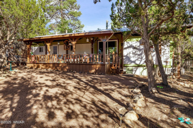 2057 Pinewood Drive, Overgaard, Arizona 85933, Bedrooms, ,Bathrooms,Residential,For Sale,Pinewood,256179