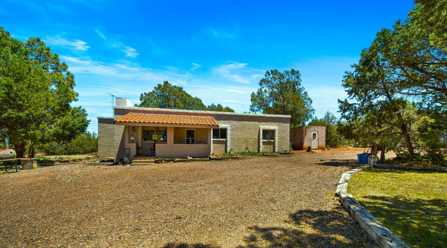 Home & 5 Acres in Linden, AZ