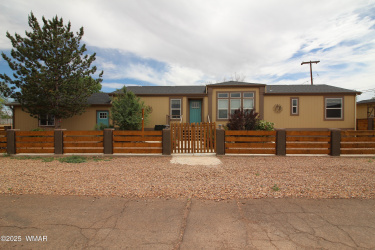 605 Cattle Lane, Taylor, Arizona 85939, Bedrooms, ,Bathrooms,Residential,For Sale,Cattle,256188