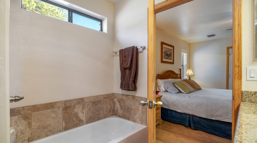 BlackCanyon-Master Bath