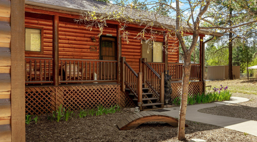 BlackCanyon Front Entrance