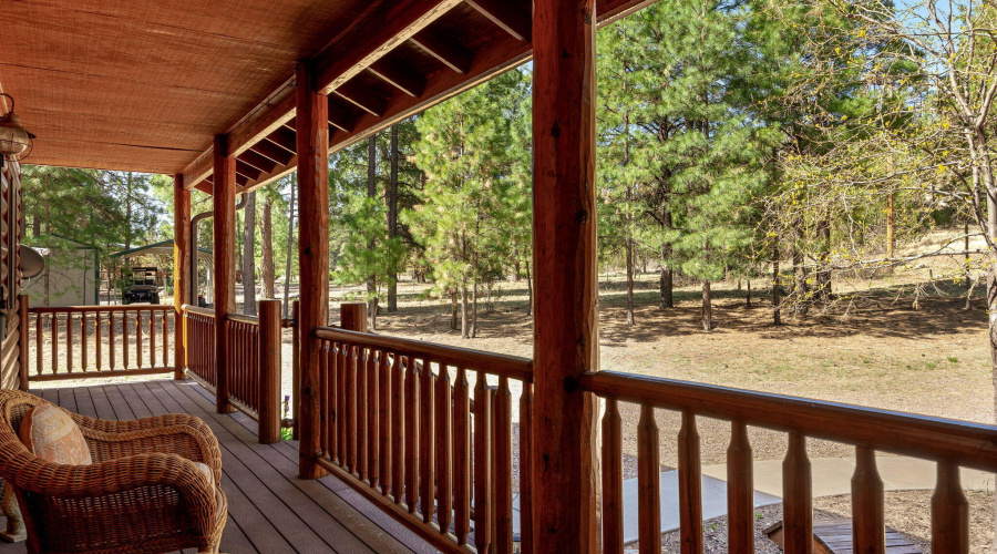 BlackCanyon Front Deck