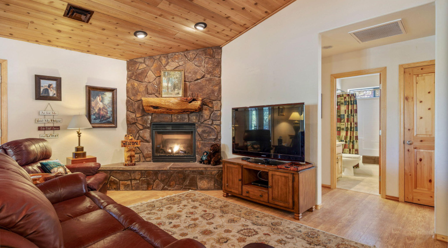 BlackCanyon-Living RoomAZ-8