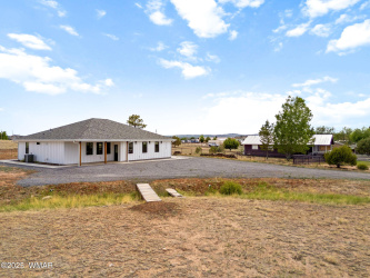 7141 Pair O Dice Road, Show Low, Arizona 85902, Bedrooms, ,Bathrooms,Residential,For Sale,Pair O Dice,256246