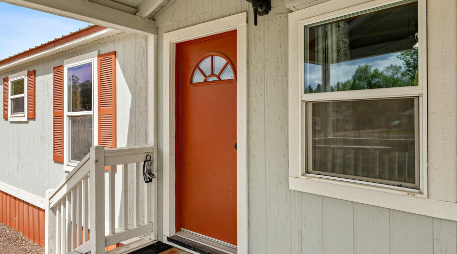 WELCOMING FRONT DOOR