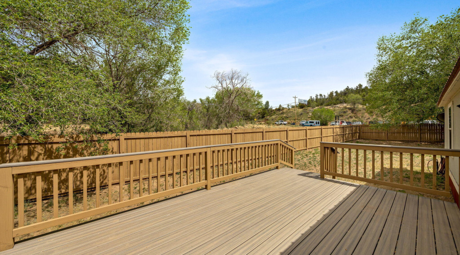 LARGE BACK DECK