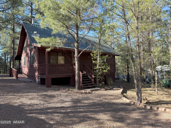 2460 Whipple Street, Show Low, Arizona 85901, Bedrooms, ,Bathrooms,Residential,For Sale,Whipple,256228