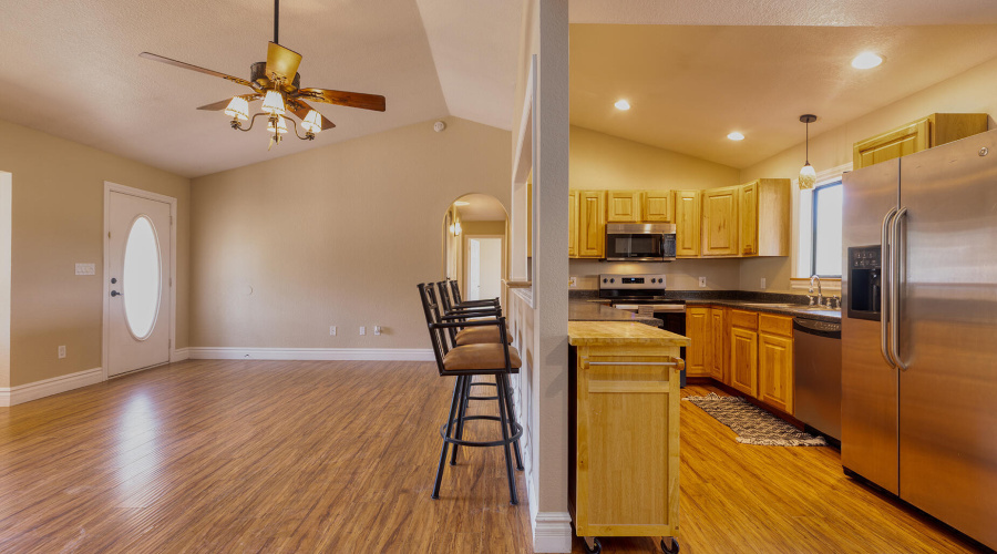 photo(17) 116 W Skyhook SL Staci 053125