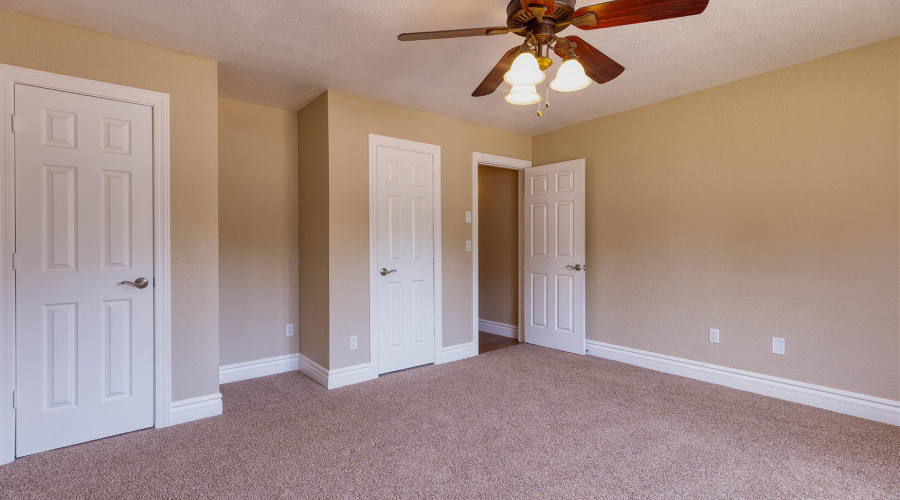 photo(27) 116 W Skyhook SL Staci 053125