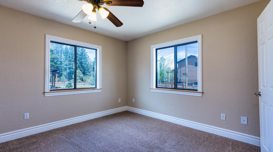 photo(21) 116 W Skyhook SL Staci 053125