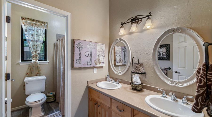 1180SWaterwayLn-ShowLow-AZ-17