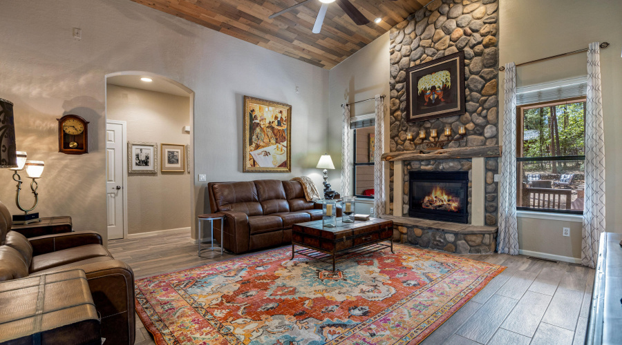 1180SWaterwayLn-ShowLow-AZ-6