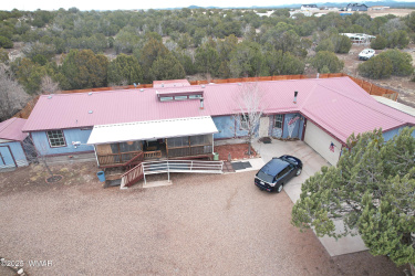 8505 Bobcat Drive, Show Low, Arizona 85901, Bedrooms, ,Bathrooms,Residential,For Sale,Bobcat,255072