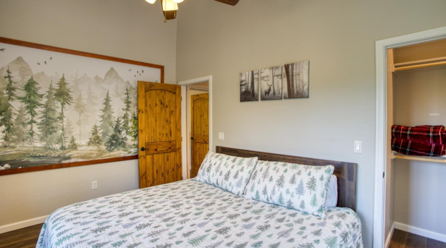 Sierra Pines Show Low for Sale