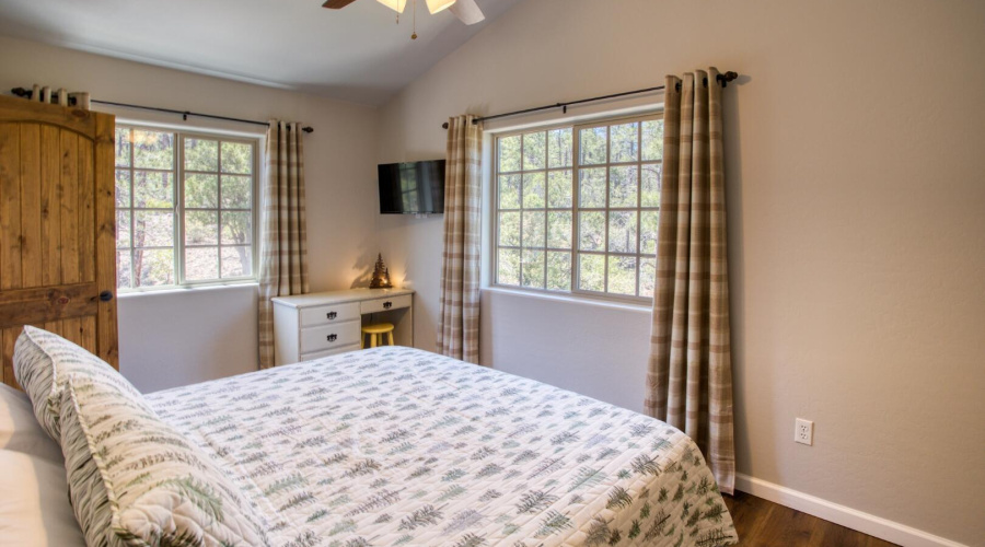 Sierra Pines Show Low for Sale