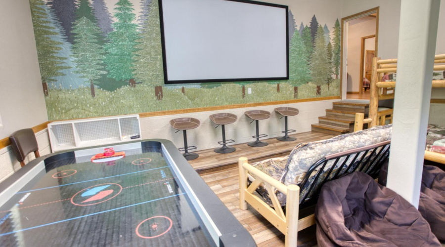 Sierra Pines Show Low for Sale