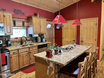 1021 Tyson Place, Show Low, Arizona 85901, Bedrooms, ,Bathrooms,Residential,For Sale,Tyson,251402