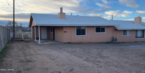584 4th W Street, Snowflake, Arizona 85937, ,Rentals,For Sale,4th W,256426