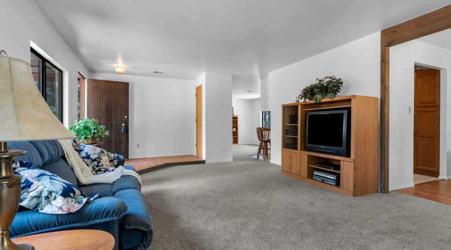 13-web-or-mls-TimberCreekImagery-6