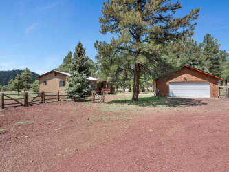 12778 Larkspur Lane, Parks, Arizona 86018, Bedrooms, ,Bathrooms,Residential,For Sale,Larkspur,92396