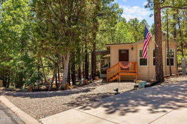 2301 Elizabeth Avenue, Show Low, Arizona 85901, Bedrooms, ,Bathrooms,Residential,For Sale,Elizabeth,256547