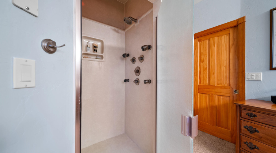 F master shower stall