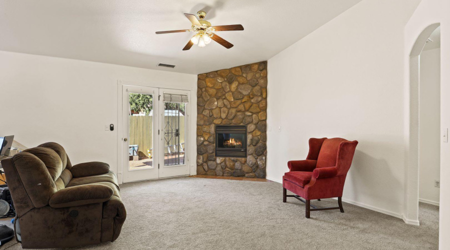 68e59f6ee29140f0fe6f623c