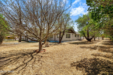367 Main Street, Eagar, Arizona 85925, Bedrooms, ,Bathrooms,Residential,For Sale,Main,256593