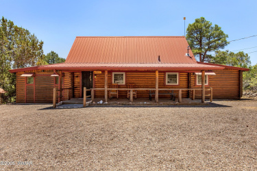 975 Navajo Trail, Show Low, Arizona 85901, Bedrooms, ,Bathrooms,Residential,For Sale,Navajo,256611