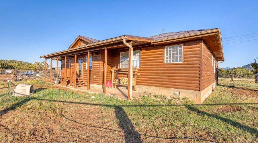 photo(31) 15 CR 3125 Vernon Mia 0625