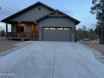 540 Mountain Pines Avenue, Show Low, Arizona 85901, Bedrooms, ,Bathrooms,Residential,For Sale,Mountain Pines,256641