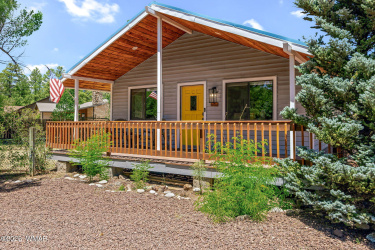 108 Skyhook Road, Pinetop, Arizona 85935, Bedrooms, ,Bathrooms,Residential,For Sale,Skyhook,256700